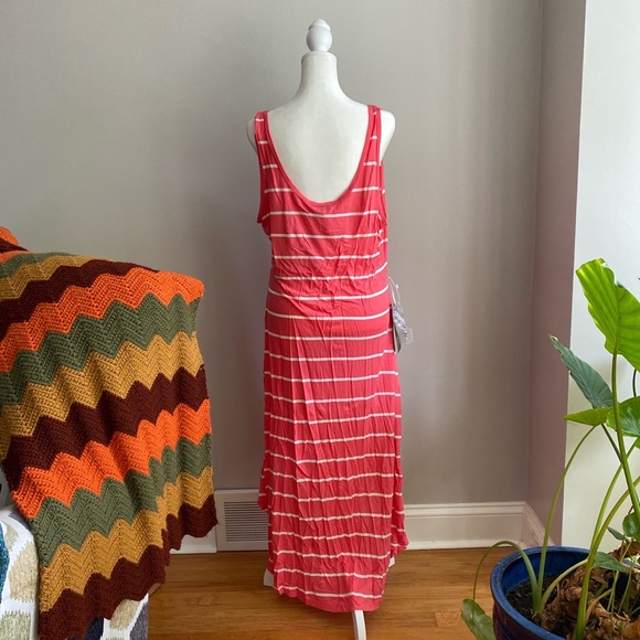 Bebe Summer Dress - Picture 2 of 4